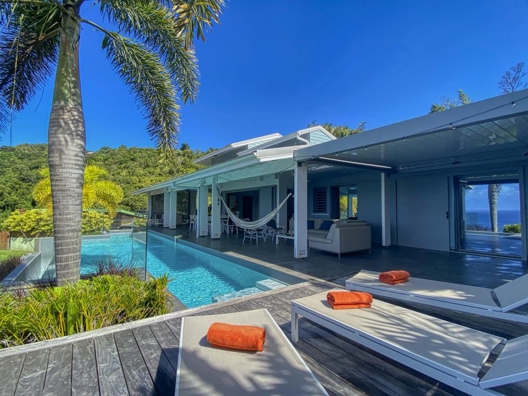 2.Location Villa piscine vue mer Deshaies Guadeloupe_Vue ensemble